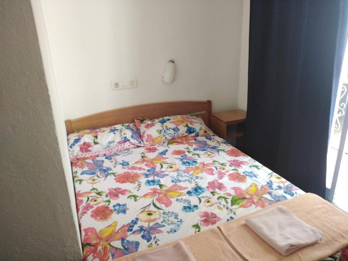 Can Pau Guesthouse Llança Kültér fotó